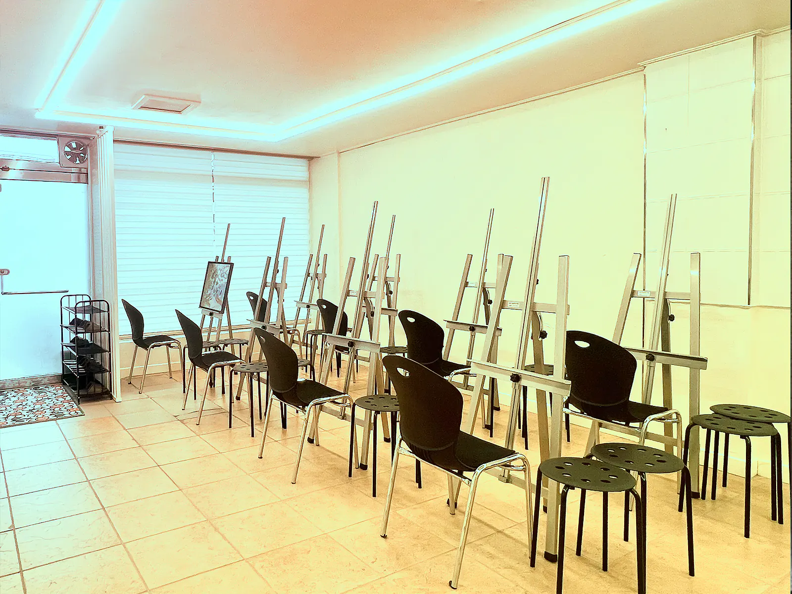 창원 성인 취미미술 화실의 조용하고 집중되는 수업 환경