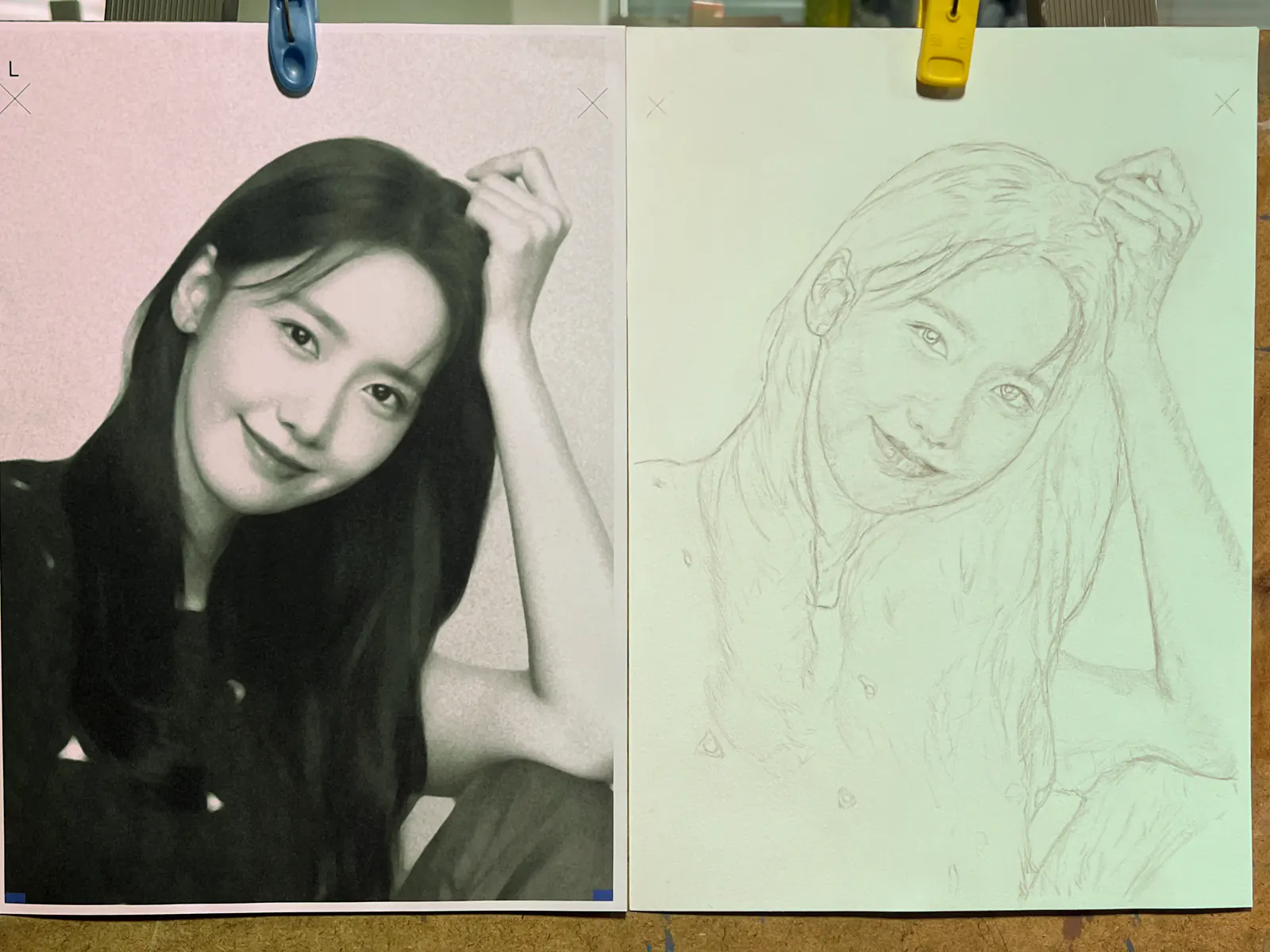 미술 기초 뎃생 수업에서 연예인 인물 사진을 단계적으로 그려가는 과정 기록